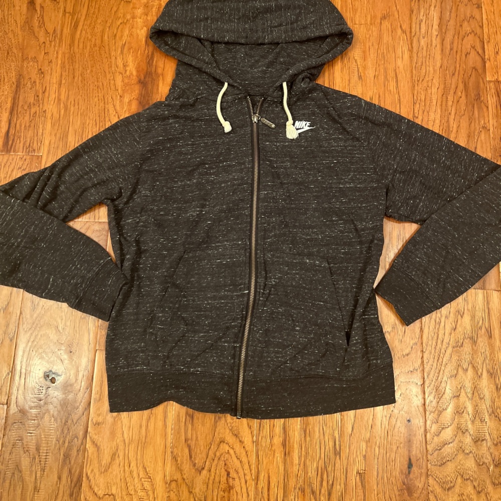 Nike bundle Nike Yellow V-Neck Women's Top and Nike black zip up hoodie- size S - Picture 8 of 11